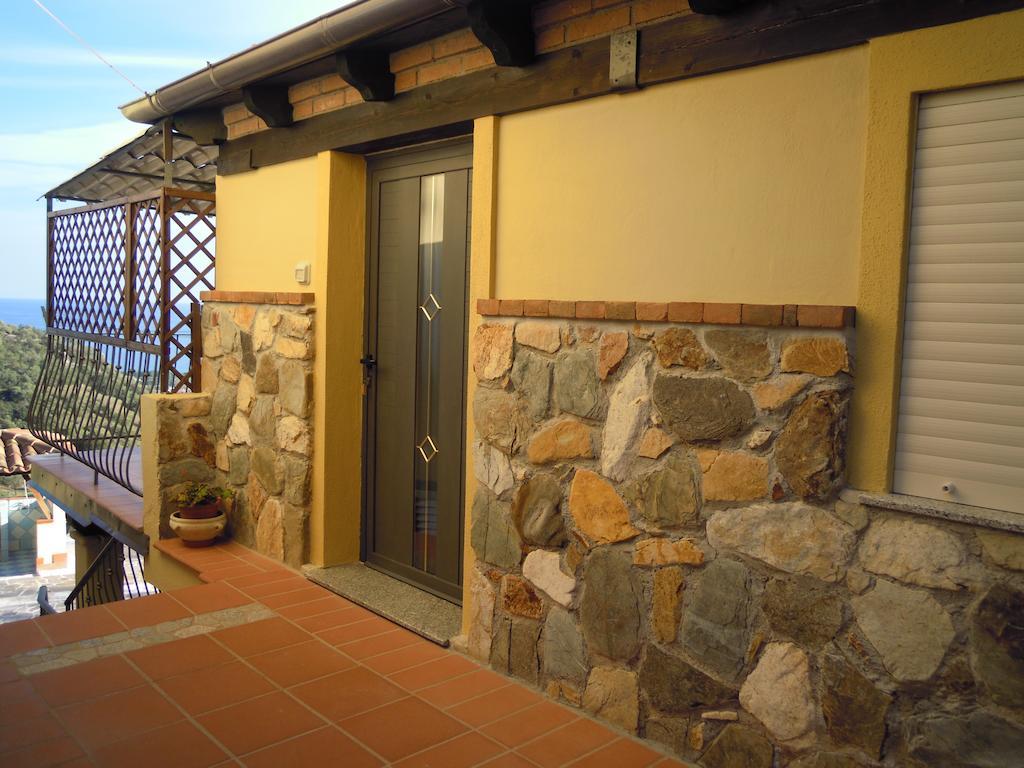 Appartamenti Con Vista Panoramica Santa Maria Navarrese Zimmer foto